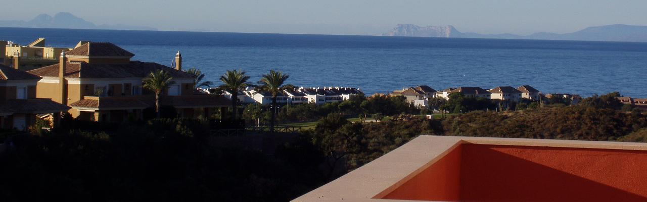 Vores fantastiske og flotte villa lige ud til Santa Clara golfbanen og med udsgt havudsigt